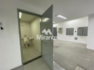 Prédio / Edifício Inteiro Comercial Para Alugar no bairro São João em Feira De Santana