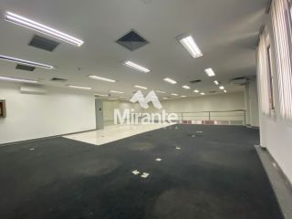 Prédio / Edifício Inteiro Comercial Para Alugar no bairro São João em Feira De Santana