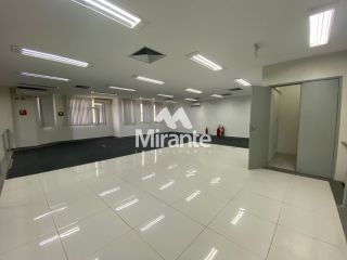 Prédio / Edifício Inteiro Comercial Para Alugar no bairro São João em Feira De Santana