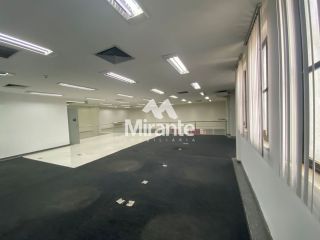 Prédio / Edifício Inteiro Comercial Para Alugar no bairro São João em Feira De Santana