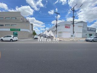 Prédio / Edifício Inteiro Comercial Para Alugar no bairro São João em Feira De Santana