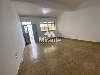 Casa Para Vender com 4 quartos no bairro Centro em Feira De Santana