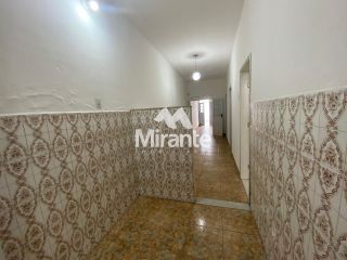 Casa Para Vender com 4 quartos no bairro Centro em Feira De Santana