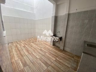Casa Para Vender com 4 quartos no bairro Centro em Feira De Santana