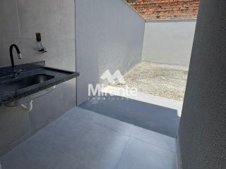 Casa Para Vender com 2 quartos sendo 1 suítes no bairro Pampalona em Feira De Santana