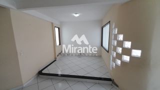 Casa Para Alugar com 2 quartos sendo 1 suíte no bairro Centro em Feira De Santana