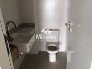 Apartamento Para Alugar com 3 quartos sendo 3 suítes no bairro Santa Mônica em Feira De Santana