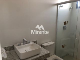 Apartamento Para Alugar com 3 quartos sendo 3 suítes no bairro Santa Mônica em Feira De Santana