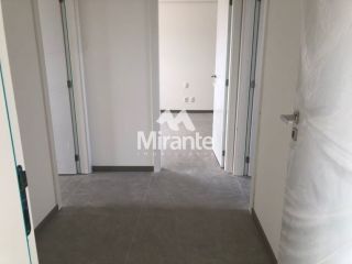 Apartamento Para Alugar com 3 quartos sendo 3 suítes no bairro Santa Mônica em Feira De Santana