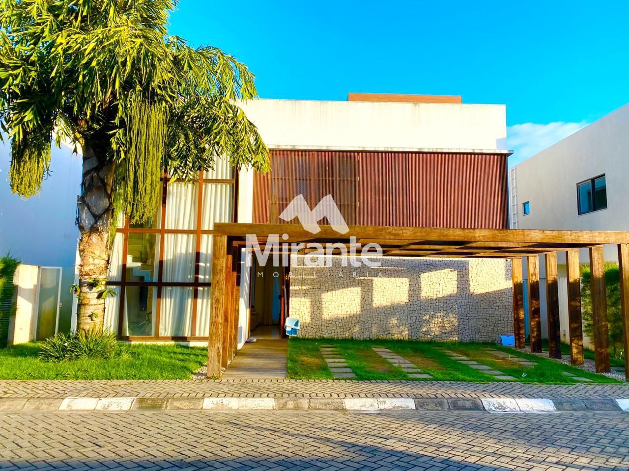 Casa de Condomínio Mobiliada Para Vender com 3 quartos sendo 1 suítes no bairro Sim em Feira De Santana