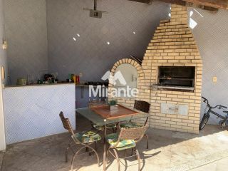 Casa Para Vender com 4 quartos sendo 4 suítes no bairro Baraúna em Feira De Santana