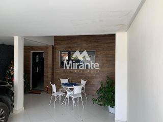 Casa Para Vender com 4 quartos sendo 4 suítes no bairro Baraúna em Feira De Santana