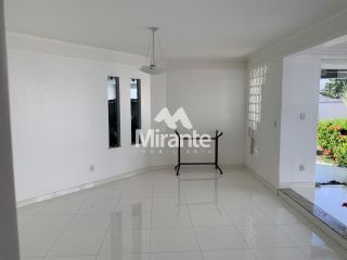 Casa Para Vender com 4 quartos sendo 4 suítes no bairro Baraúna em Feira De Santana