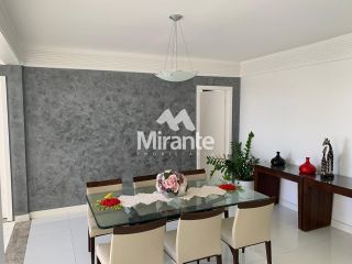 Casa Para Vender com 4 quartos sendo 4 suítes no bairro Baraúna em Feira De Santana