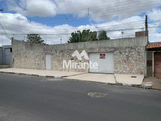 Casa Para Vender com 4 quartos sendo 4 suítes no bairro Baraúna em Feira De Santana