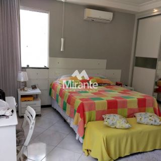 Casa Para Vender com 3 quartos sendo 1 suítes no bairro Santa Mônica em Feira De Santana