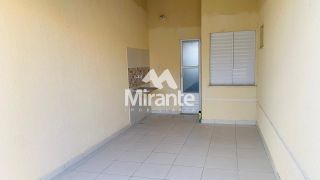 Casa de Condomínio Para Vender com 3 quartos sendo 1 suítes no bairro Sim em Feira De Santana
