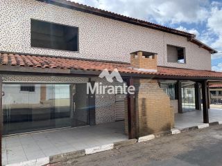 Prédio / Edifício Inteiro Comercial Para Vender no bairro Baraúnas em Feira De Santana