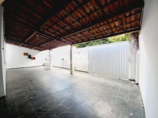 Casa Para Alugar com 3 quartos no bairro Campo Limpo em Feira De Santana