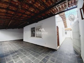 Casa Para Alugar com 3 quartos no bairro Campo Limpo em Feira De Santana