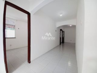 Casa Para Alugar com 3 quartos no bairro Campo Limpo em Feira De Santana