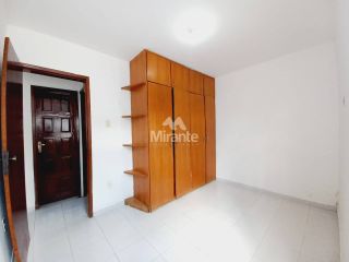 Casa Para Alugar com 3 quartos no bairro Campo Limpo em Feira De Santana