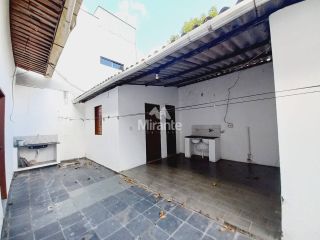 Casa Para Alugar com 3 quartos no bairro Campo Limpo em Feira De Santana