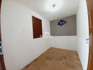 Casa Para Alugar com 3 quartos no bairro Campo Limpo em Feira De Santana