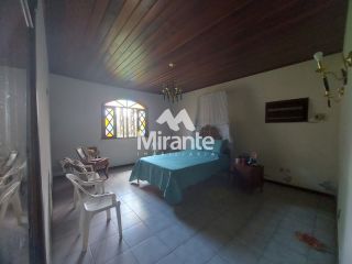 Casa Para Vender com 4 quartos sendo 3 suítes no bairro Tomba em Feira De Santana