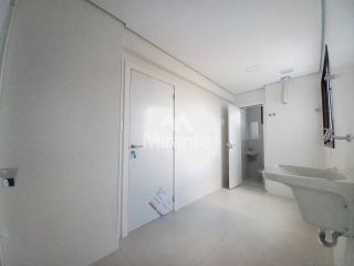 Apartamento Para Alugar com 3 quartos sendo 3 suítes no bairro Santa Mônica em Feira De Santana