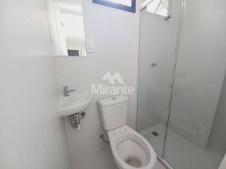 Apartamento Para Alugar com 3 quartos sendo 3 suítes no bairro Santa Mônica em Feira De Santana