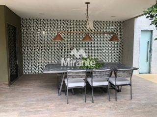 Casa de Condomínio Para Vender 5 suítes no bairro Sim em Feira De Santana