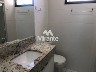 Apartamento Para Alugar com 3 quartos sendo 1 suítes no bairro Santa Mônica em Feira De Santana