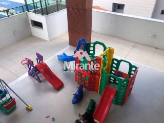 Apartamento Para Alugar com 3 quartos sendo 1 suítes no bairro Santa Mônica em Feira De Santana
