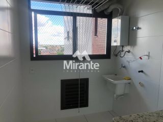 Apartamento Para Alugar com 3 quartos sendo 1 suítes no bairro Santa Mônica em Feira De Santana