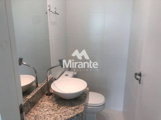 Apartamento Para Alugar com 3 quartos sendo 1 suítes no bairro Santa Mônica em Feira De Santana