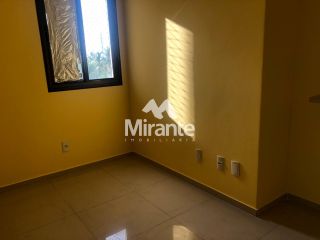 Apartamento Para Venda com 3 quartos sendo 1 suíte no bairro Santa Mônica em Feira De Santana