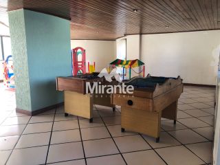 Apartamento Para Alugar com 3 quartos sendo 1 suíte no bairro Centro em Feira De Santana
