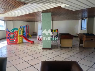 Apartamento Para Alugar com 3 quartos sendo 1 suíte no bairro Centro em Feira De Santana