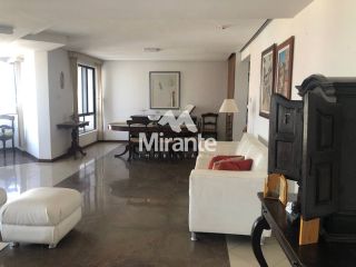Apartamento Para Alugar com 3 quartos sendo 1 suíte no bairro Centro em Feira De Santana
