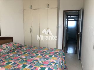 Apartamento Para Alugar com 3 quartos sendo 1 suíte no bairro Centro em Feira De Santana