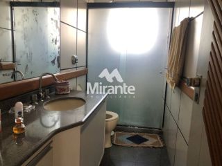 Apartamento Para Alugar com 3 quartos sendo 1 suíte no bairro Centro em Feira De Santana