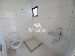 Casa de Condomínio Para Vender com 2 quartos 1 suítes no bairro Chaparral em Feira De Santana