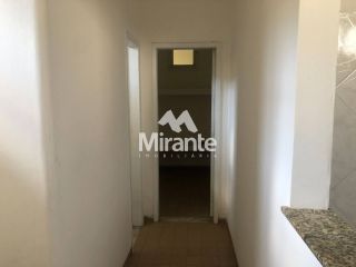 Casa Para Alugar com 3 quartos sendo 1 suíte no bairro Santa Mônica em Feira De Santana