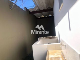 Casa Para Alugar com 3 quartos sendo 1 suíte no bairro Santa Mônica em Feira De Santana