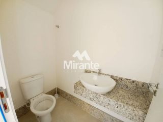 Casa de Condomínio Para Vender com 4 quartos 1 suítes no bairro Sim em Feira De Santana