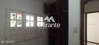 Casa Para Alugar com 4 quartos sendo 3 suítes no bairro Santa Mônica em Feira De Santana