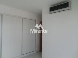 Apartamento Para Alugar com 3 quartos sendo 2 suítes no bairro Santa Mônica em Feira De Santana