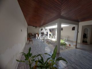 Casa Para Alugar com 4 quartos sendo 3 suítes no bairro Tomba em Feira De Santana