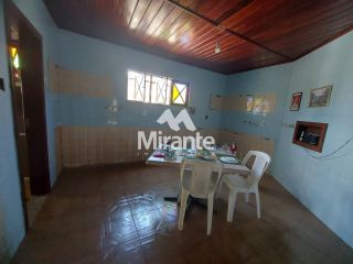 Casa Para Alugar com 4 quartos sendo 3 suítes no bairro Tomba em Feira De Santana